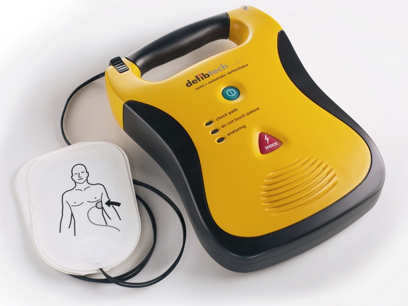 defibrillatore-defibrillatore1
